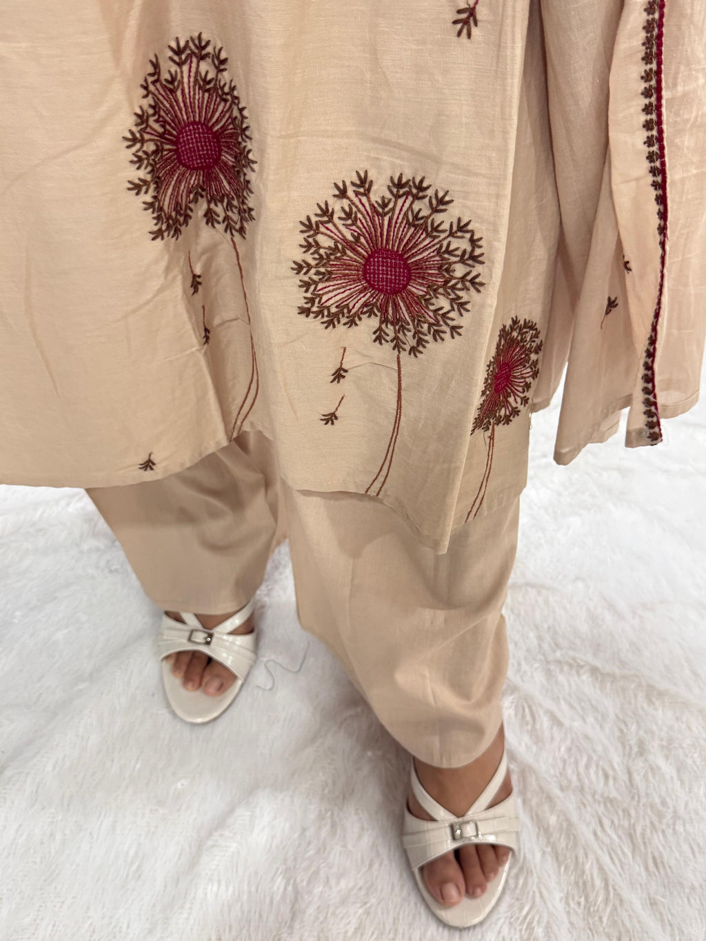 MIDNIGHT CREME EMBROIDERY KURTA SET