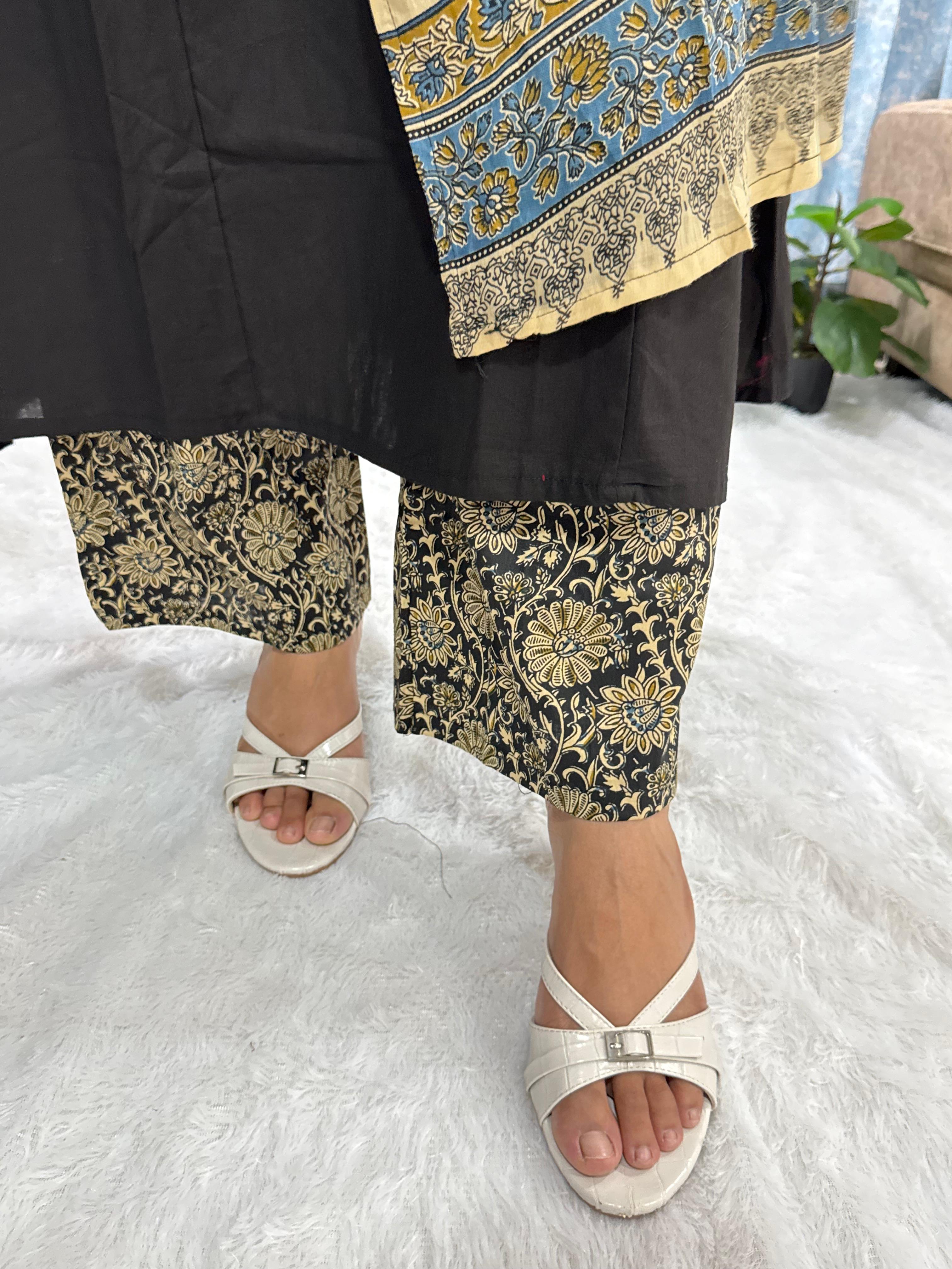 ZARIYA FLORl KURTA SET
