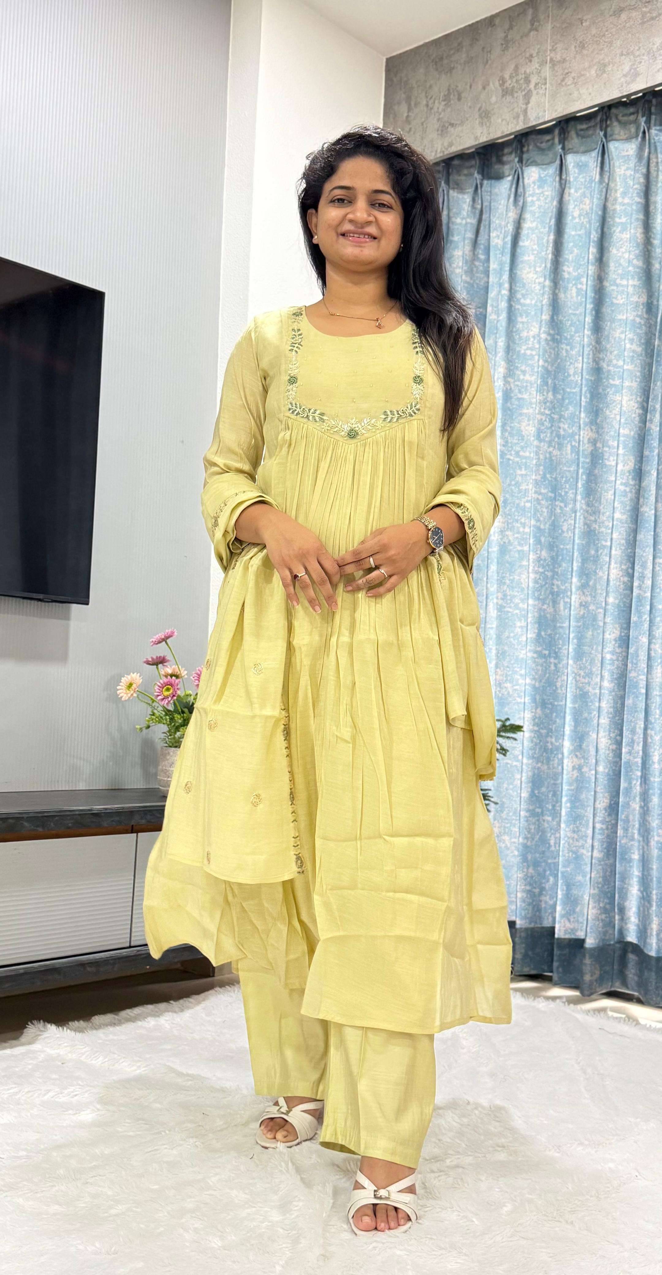 GOLDEN GLOW MUL CHANDERI SUIT SET
