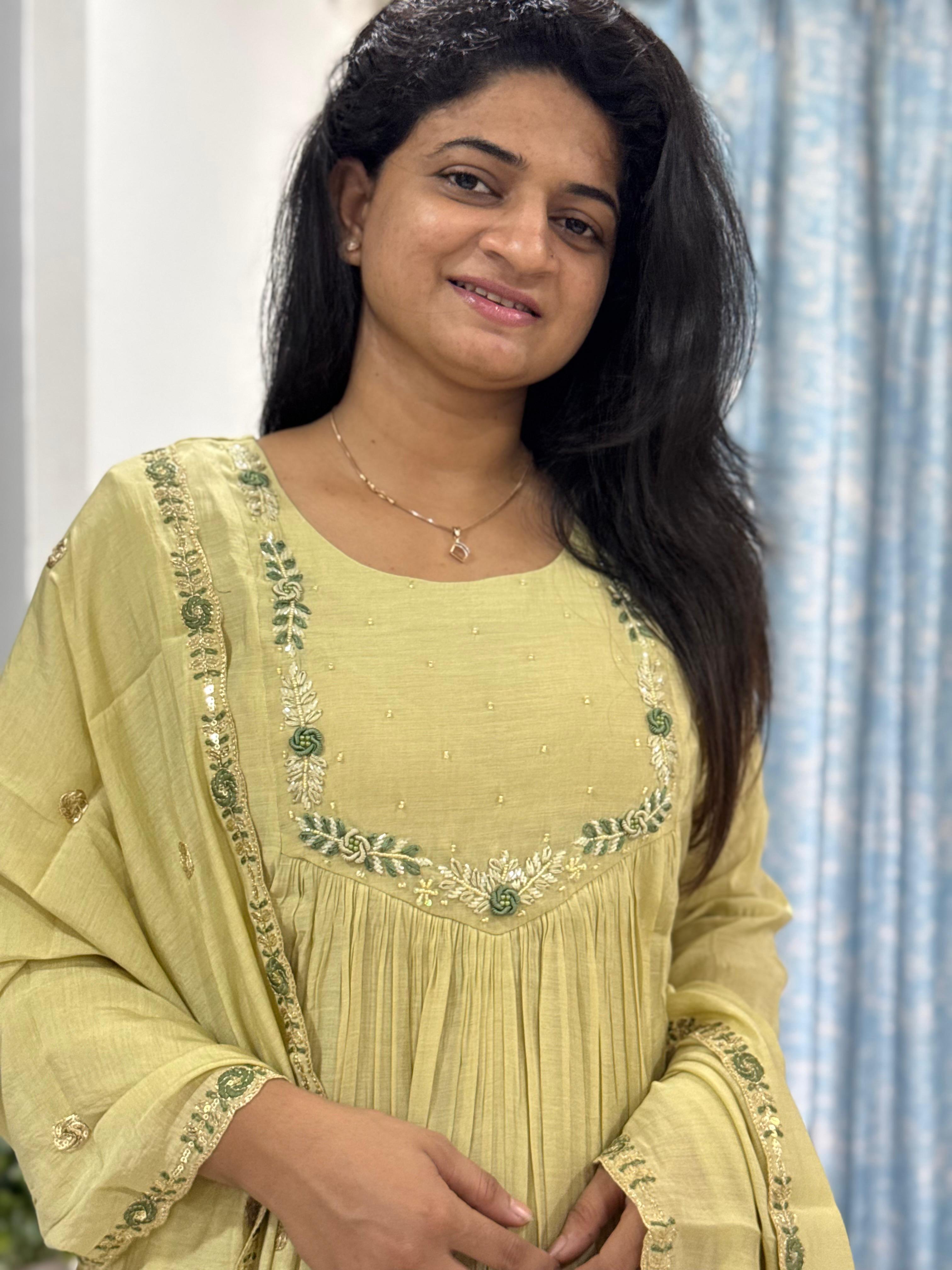 GOLDEN GLOW MUL CHANDERI SUIT SET