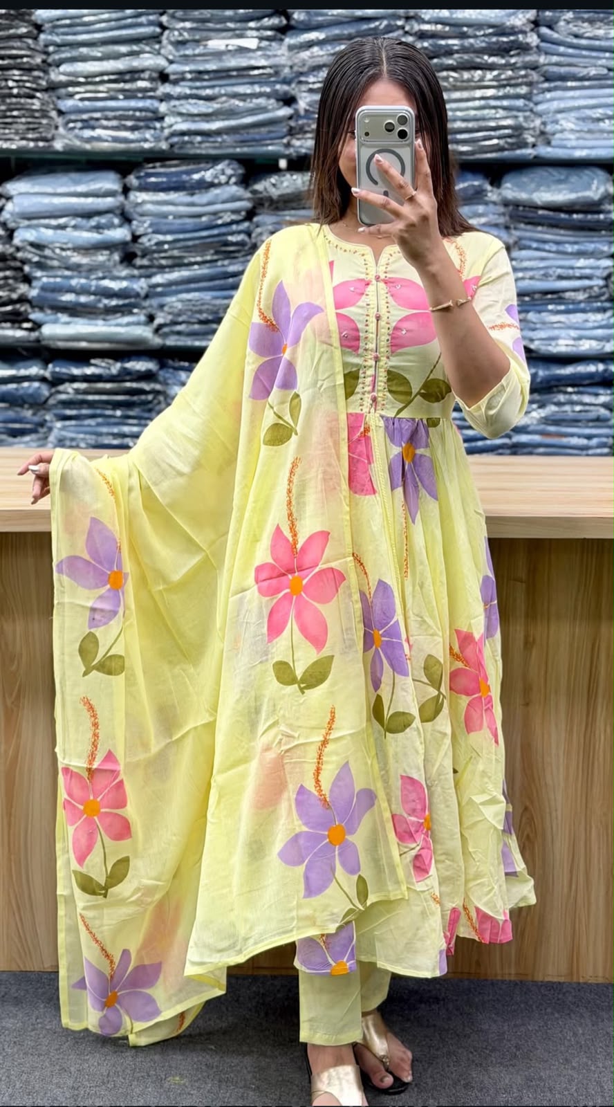 FLORAL PRINTED ANARKALI KURTA SET