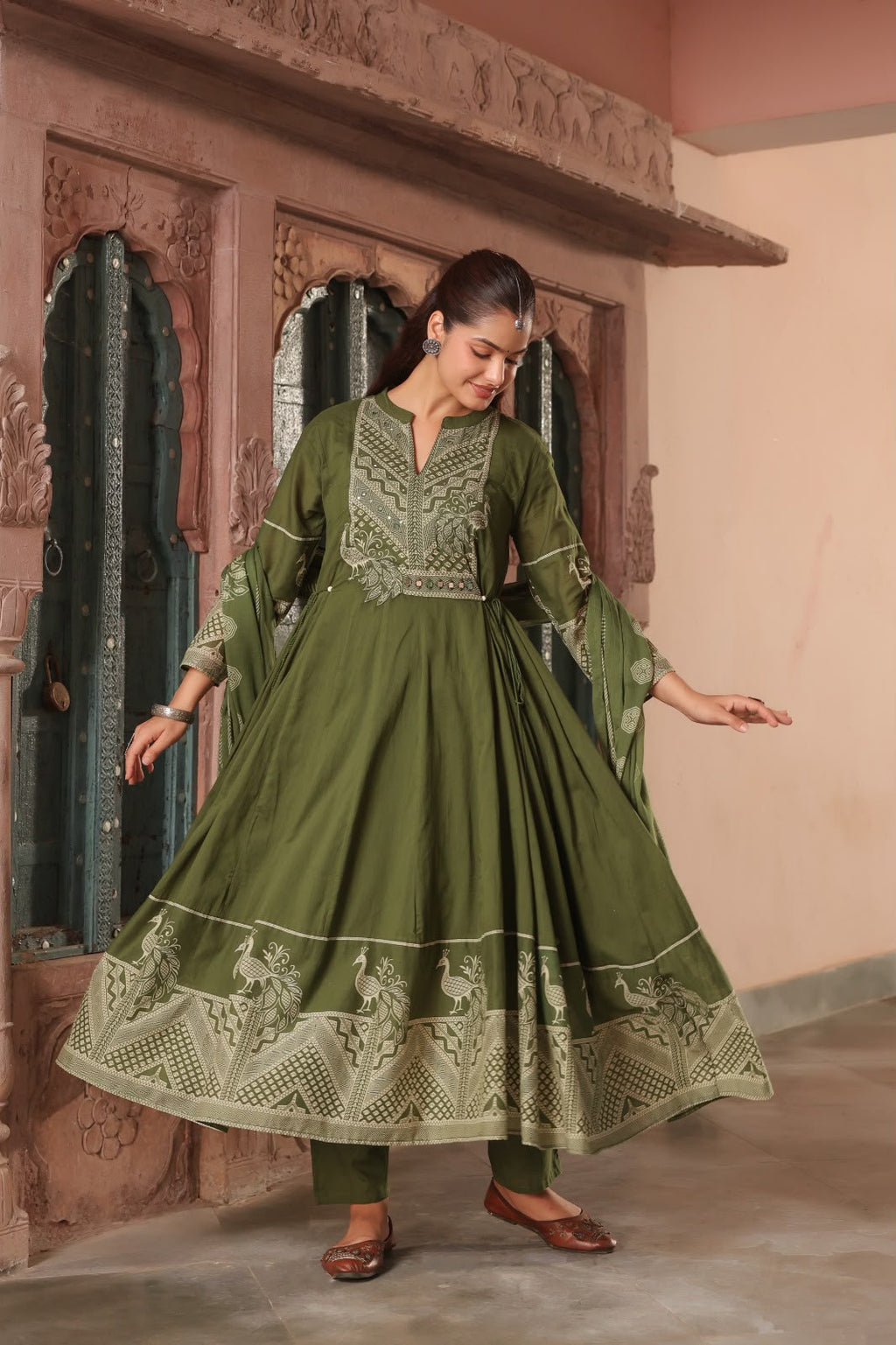 FLORAL PRINTED ANARKALI KURTA SET