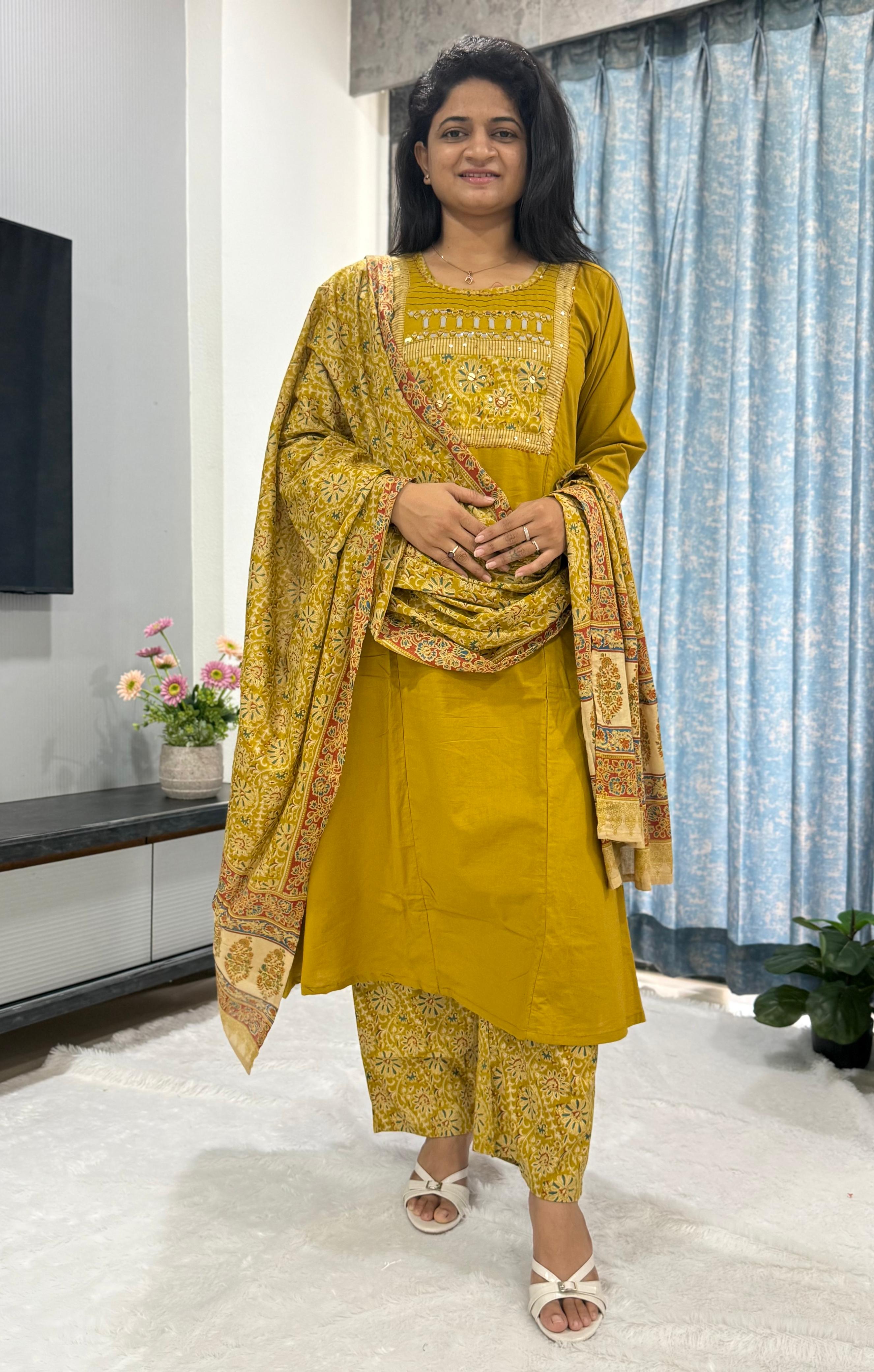 ZARIYA FLORl KURTA SET