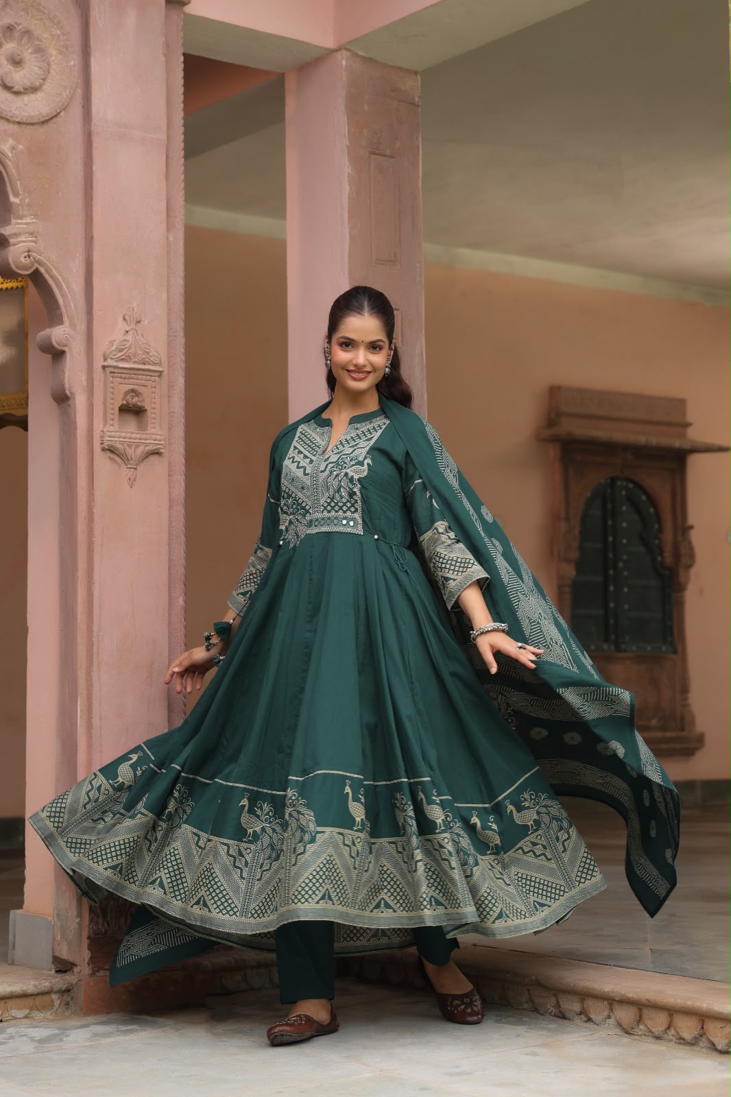 FLORAL PRINTED ANARKALI KURTA SET