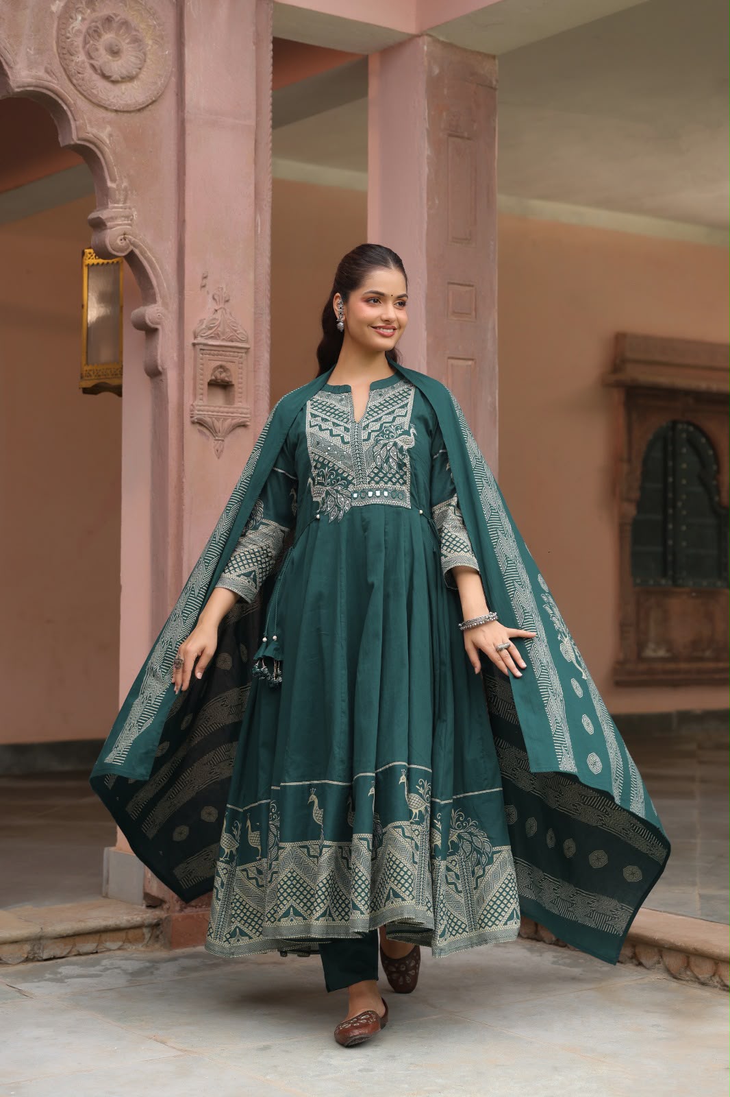 FLORAL PRINTED ANARKALI KURTA SET